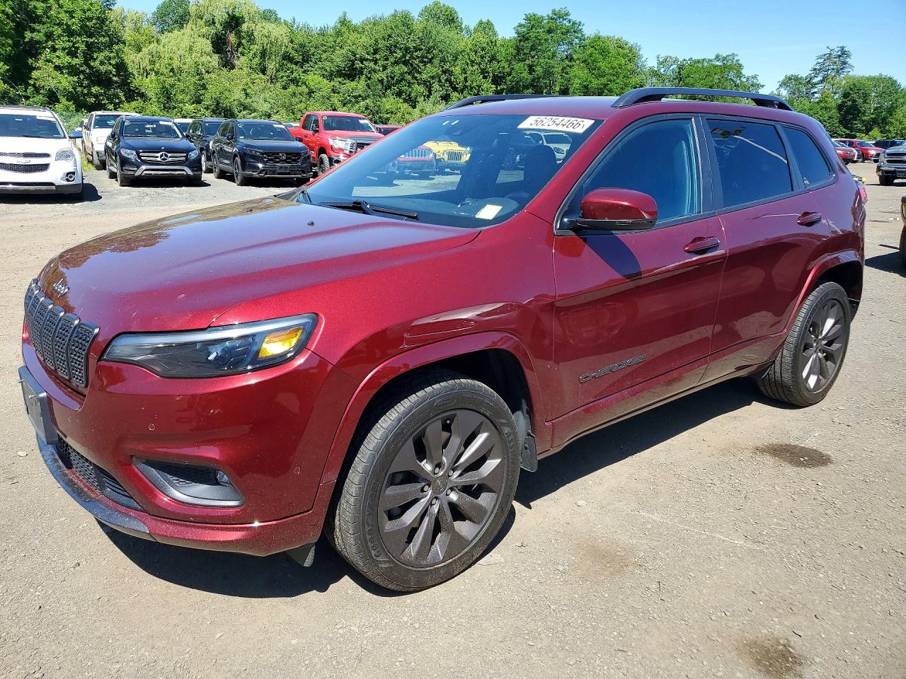 Salvage Jeep Cherokee Image