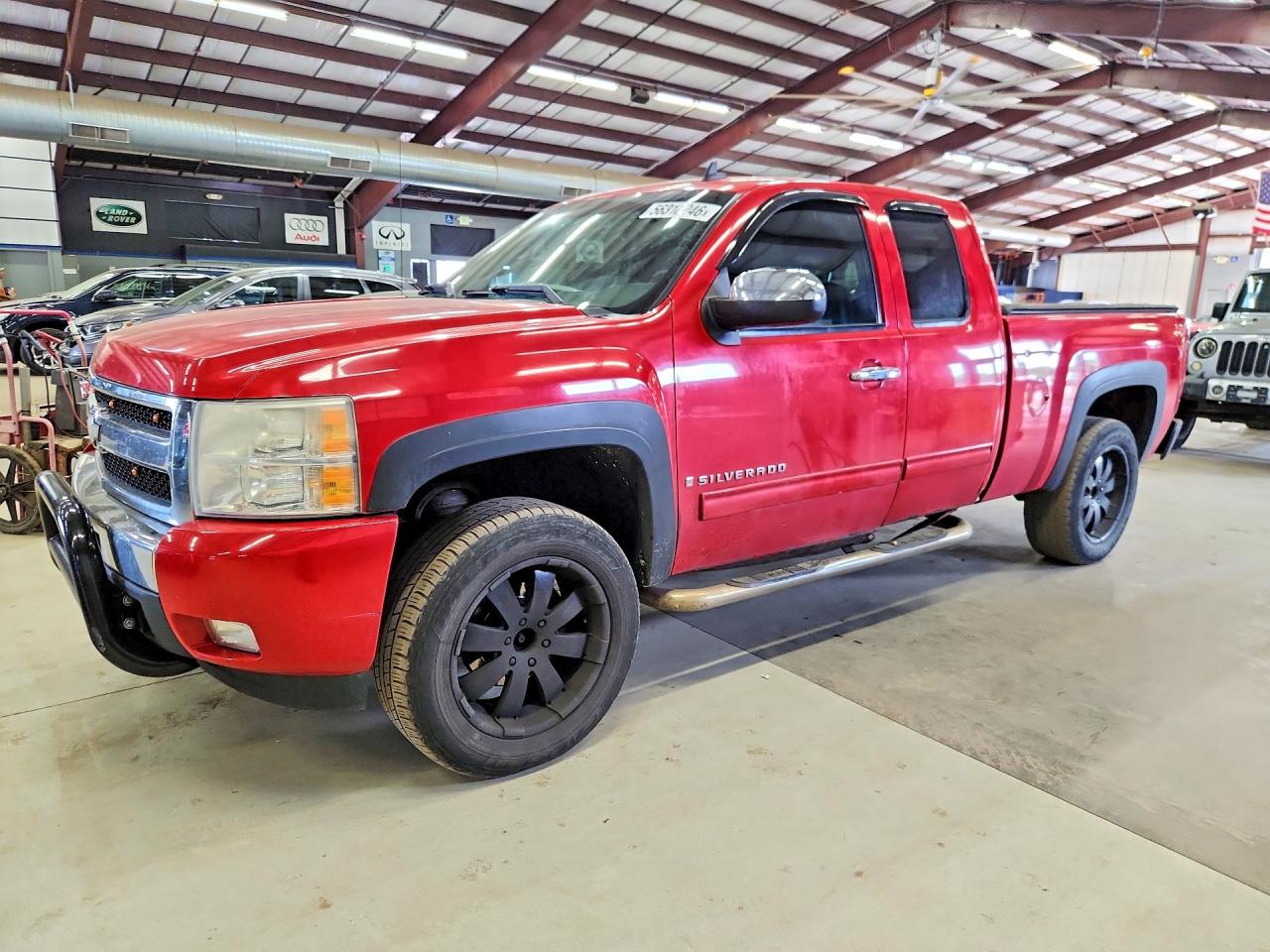 Salvage Chevrolet Silverado Image