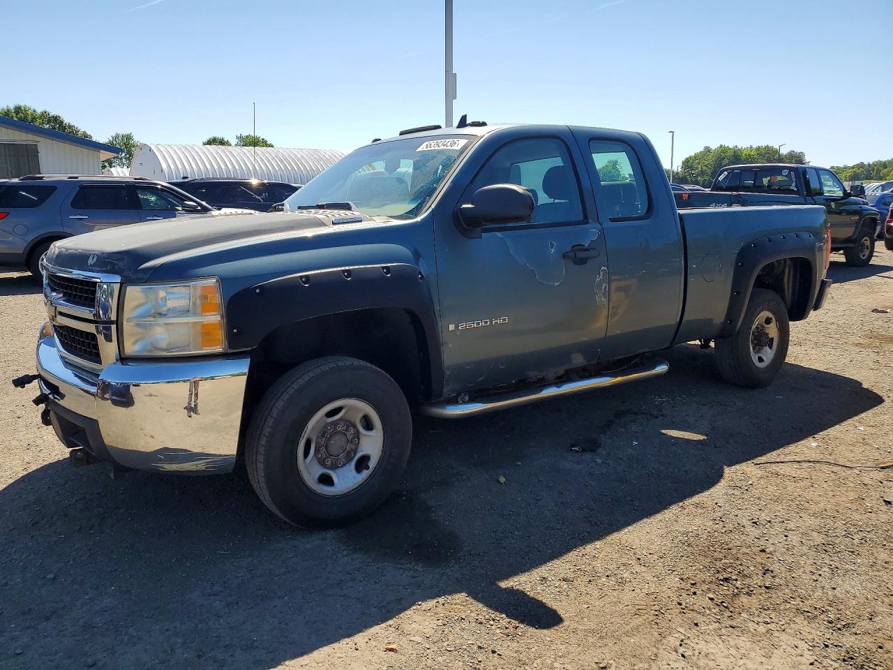 Salvage Chevrolet Silverado Image