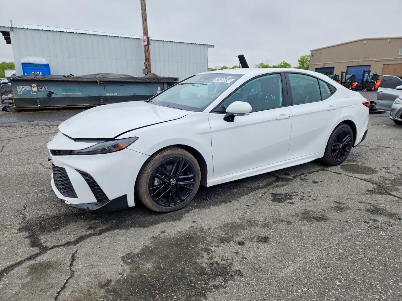 Salvage Toyota Camry Image