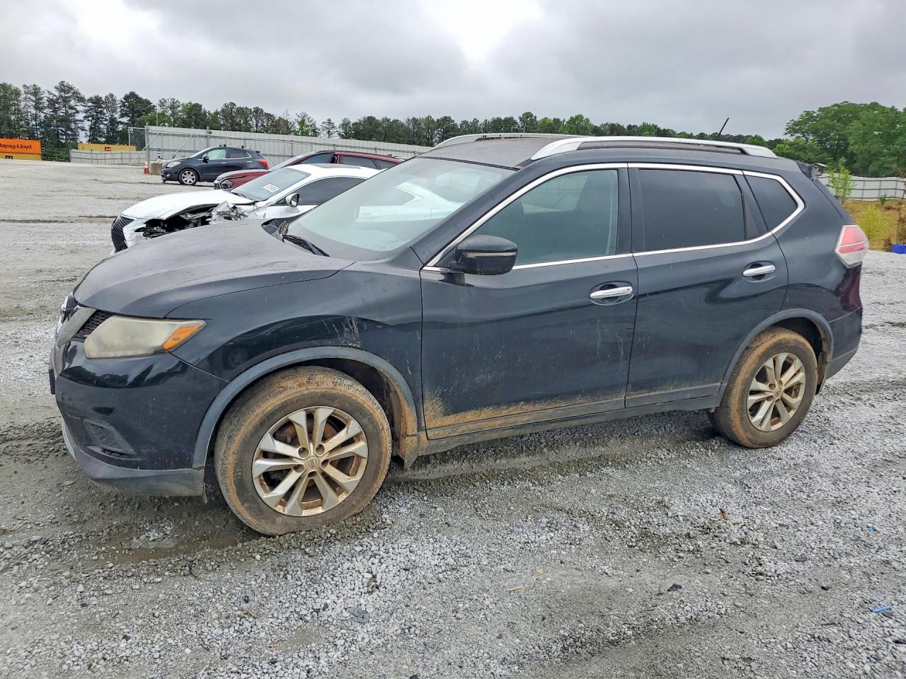 Salvage Nissan Rogue Image