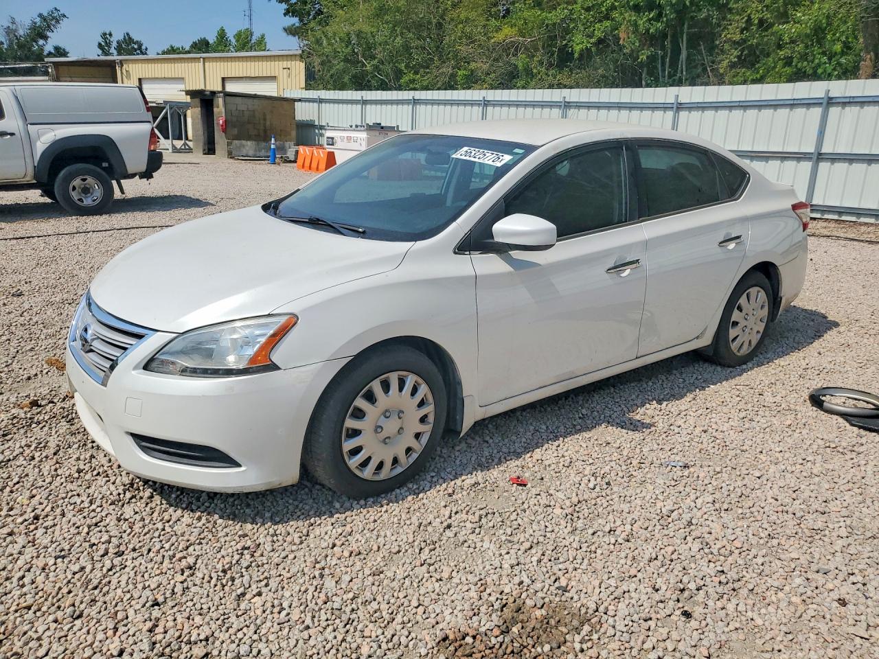 Salvage Nissan Sentra Image