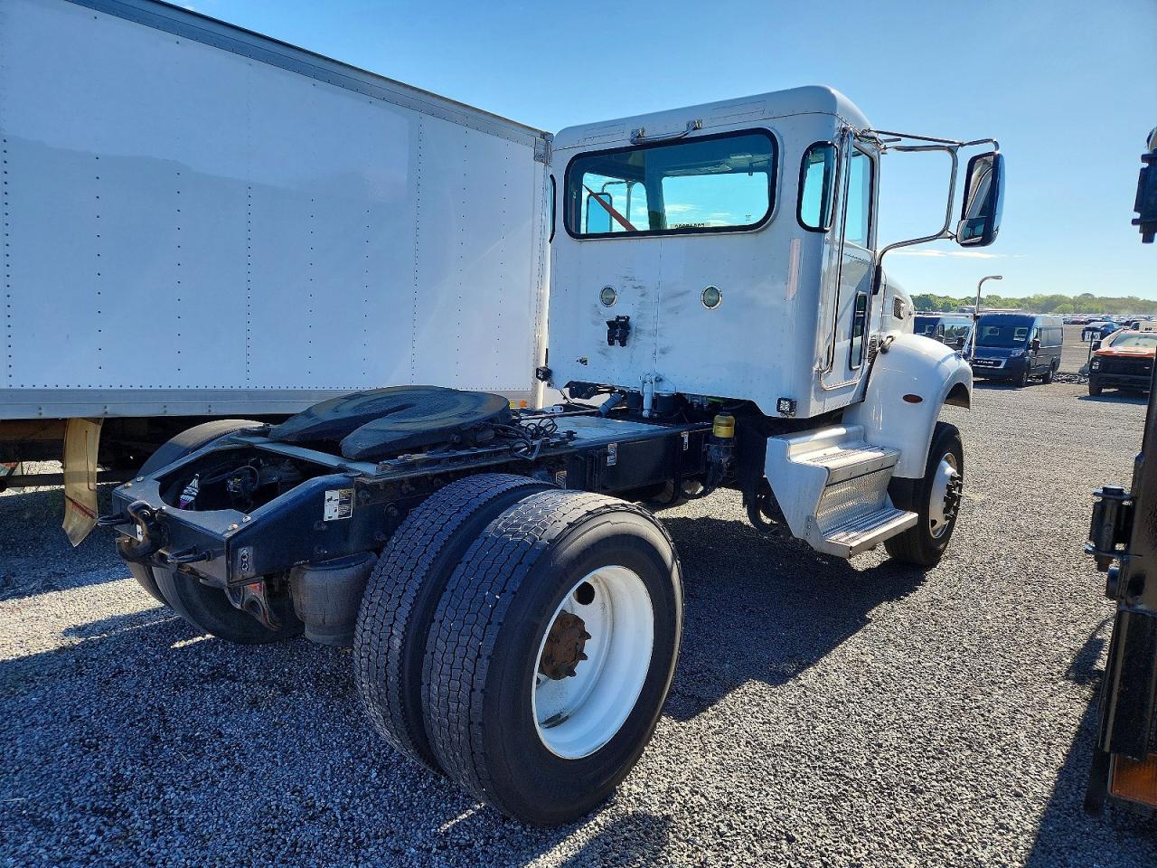 Peterbilt 348