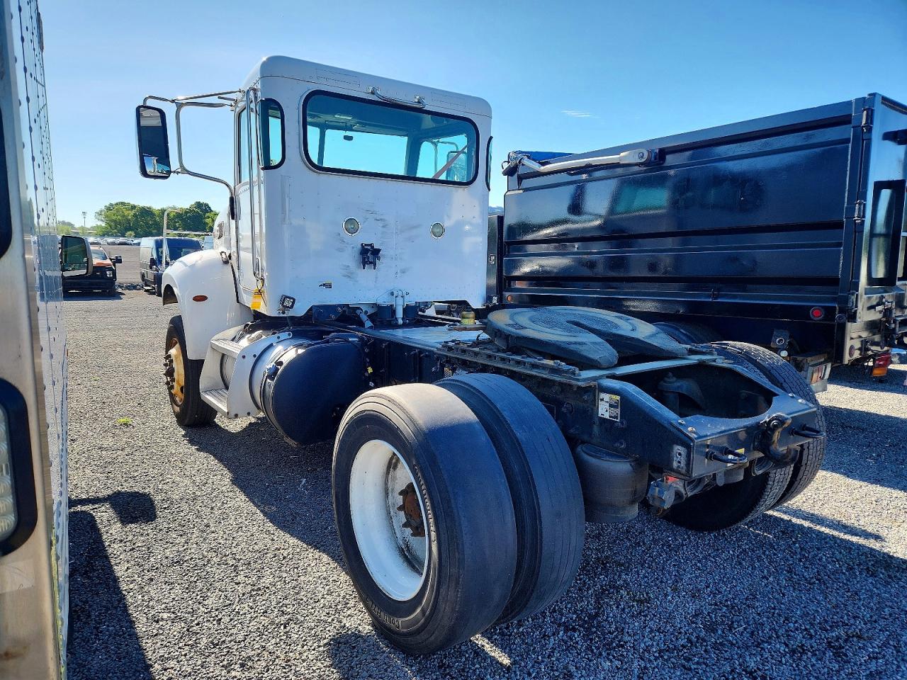 Peterbilt 348