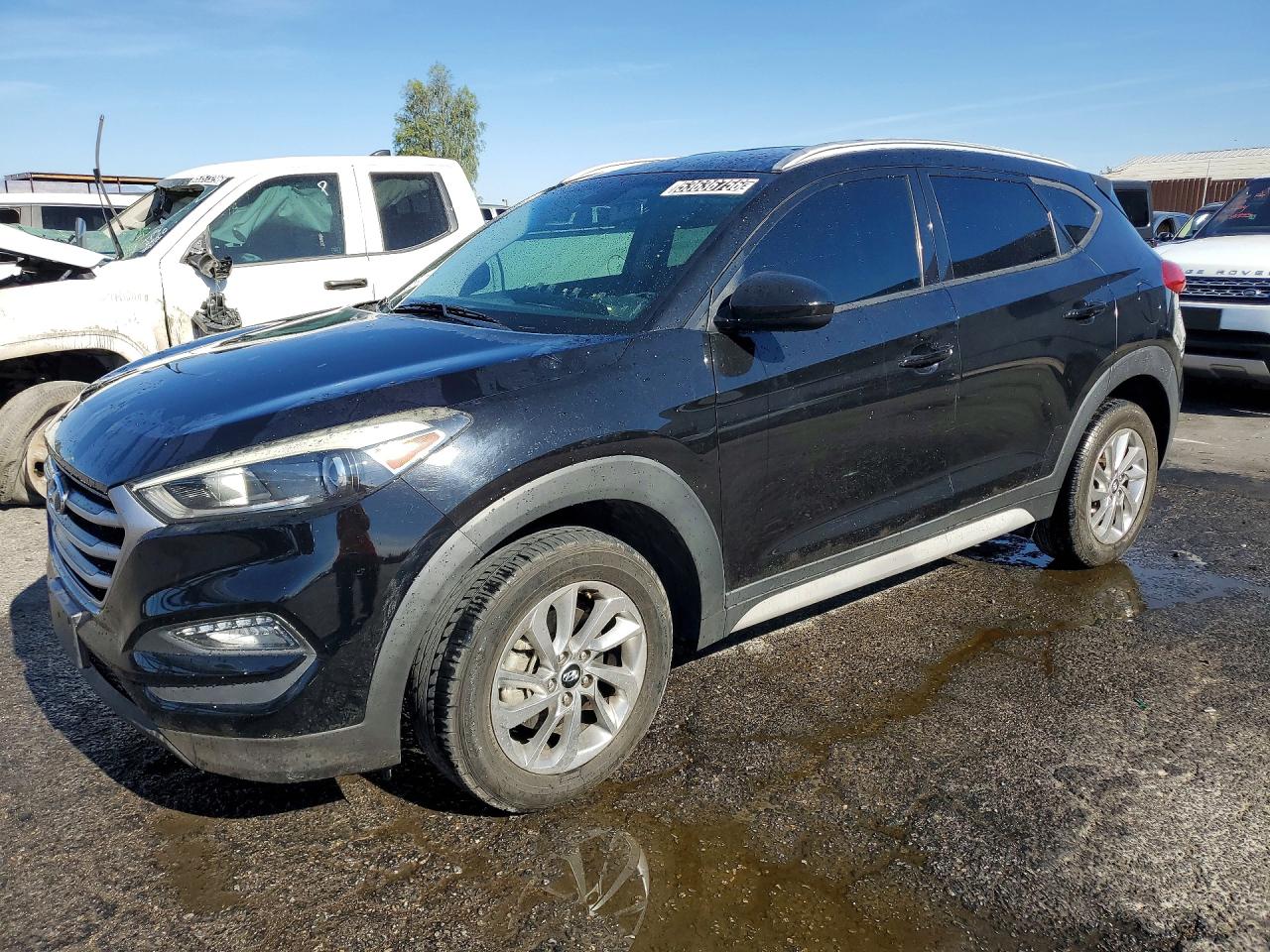Salvage Hyundai TUCSON Image