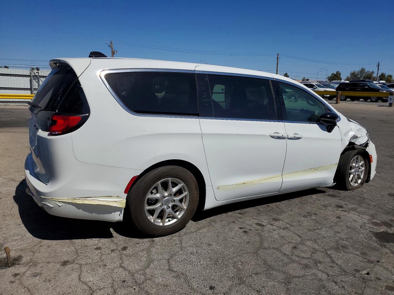 Chrysler Pacifica Touring L