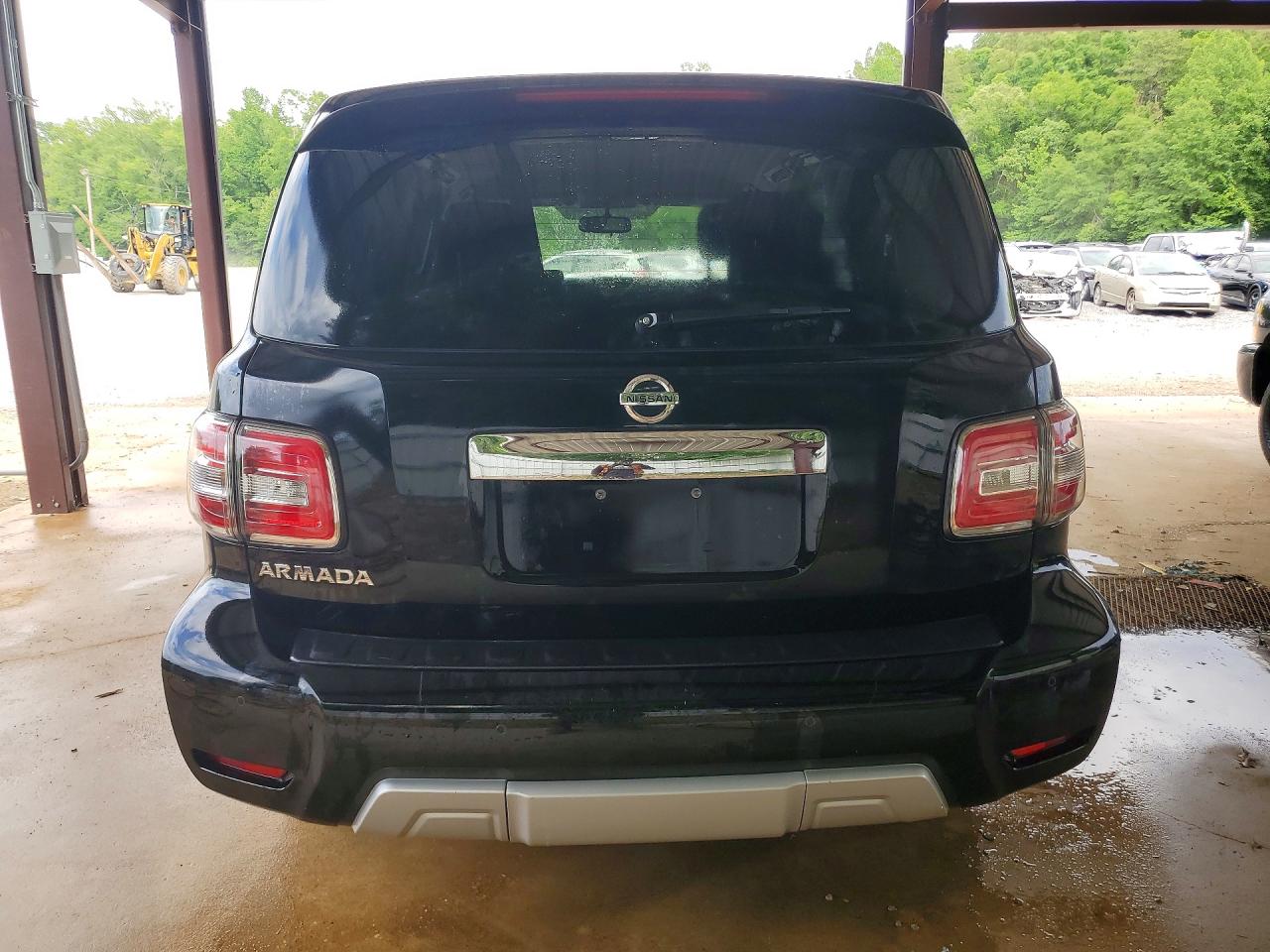 Nissan Armada Sv