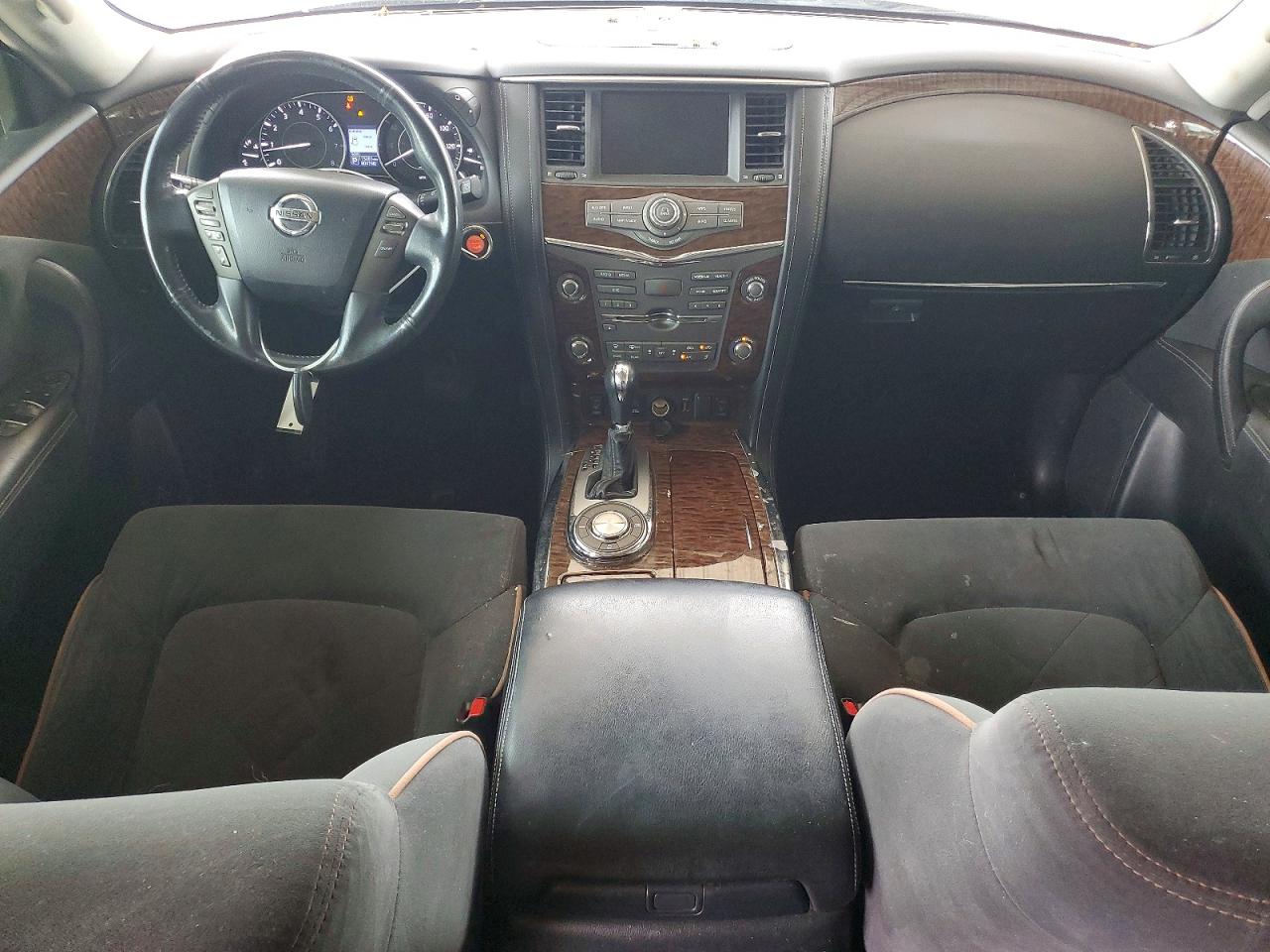 Nissan Armada Sv