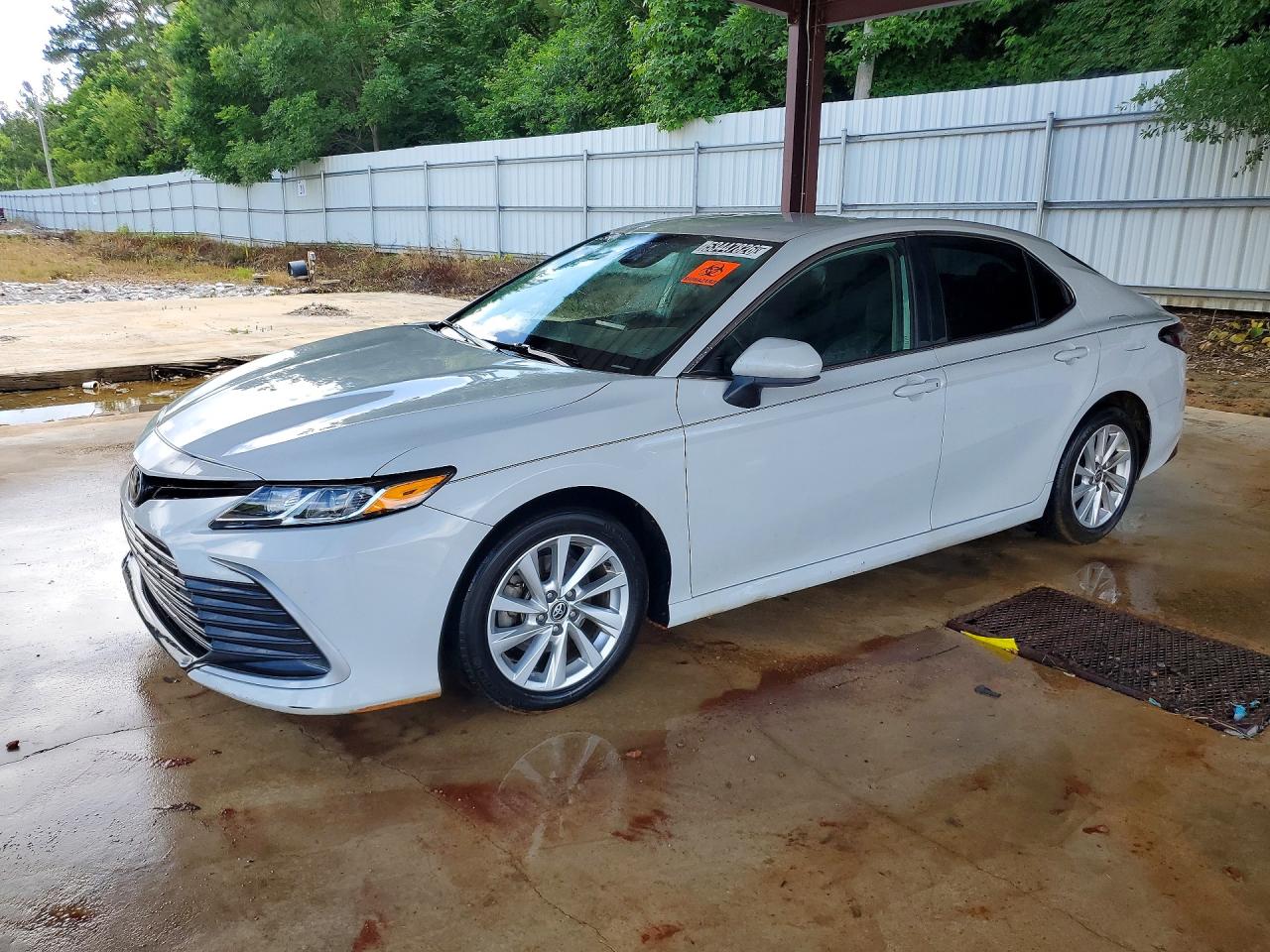 Salvage Toyota Camry Image