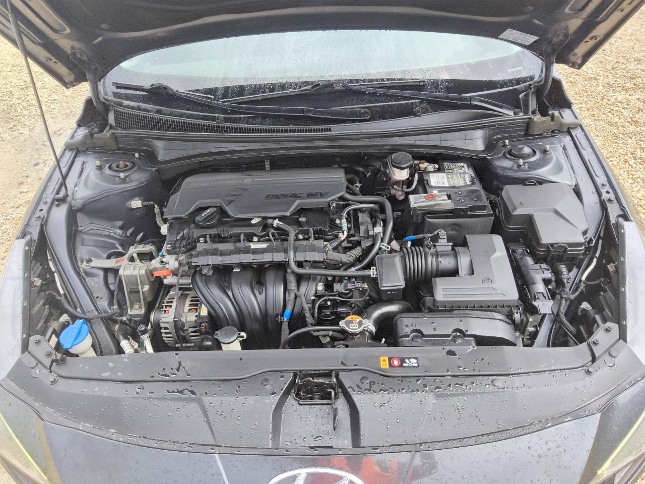 Hyundai ELANTRA Sel