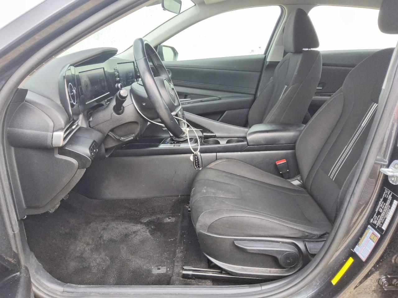 Hyundai ELANTRA Sel