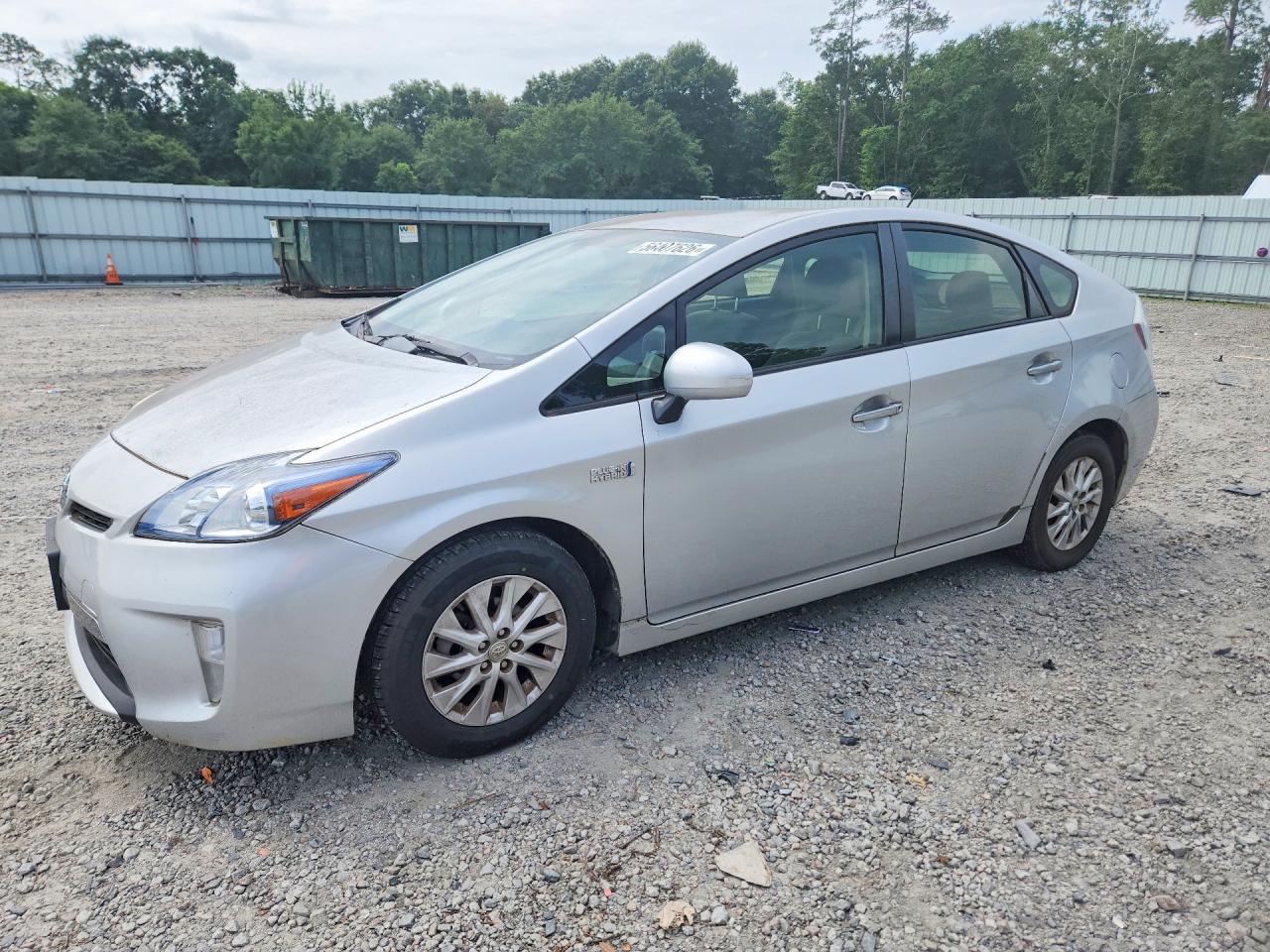 Salvage Toyota Prius Image