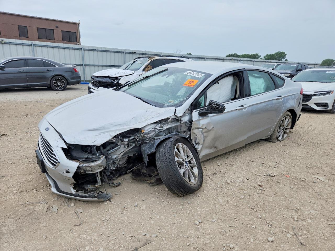 Salvage Ford Fusion Image