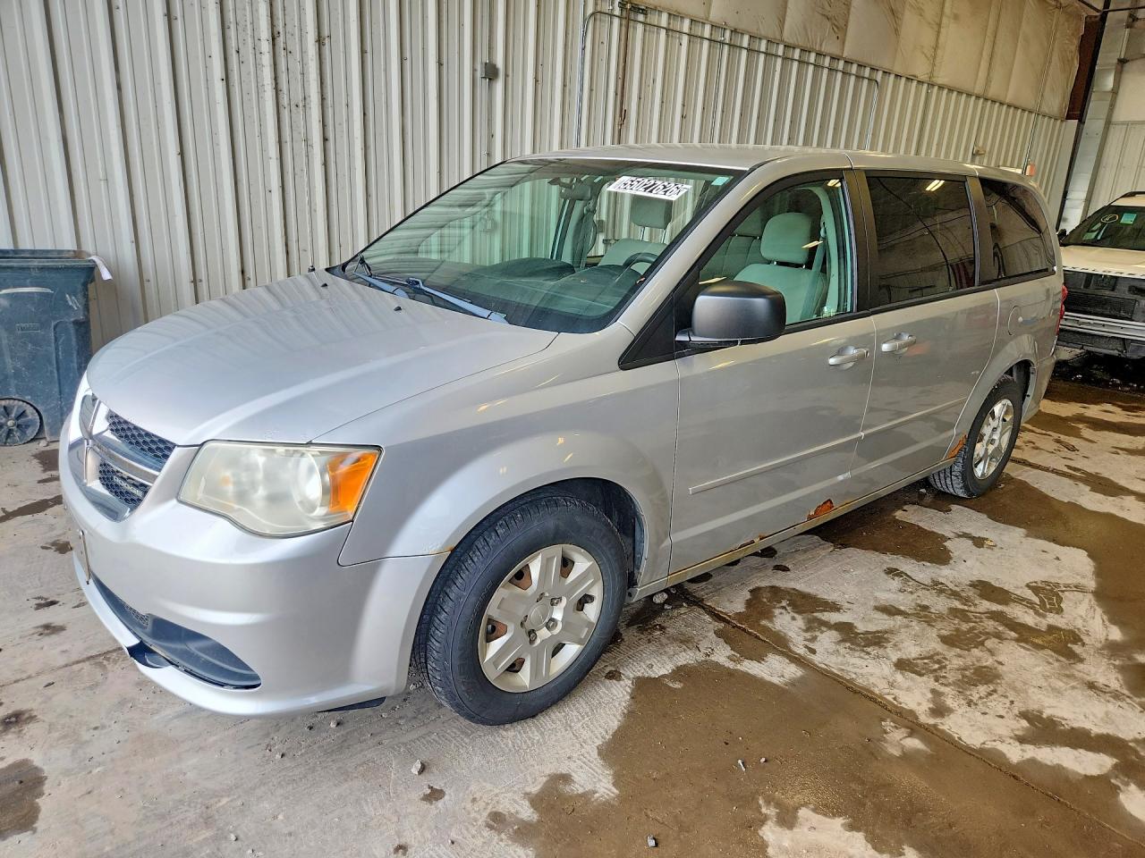 Salvage Dodge Caravan Image