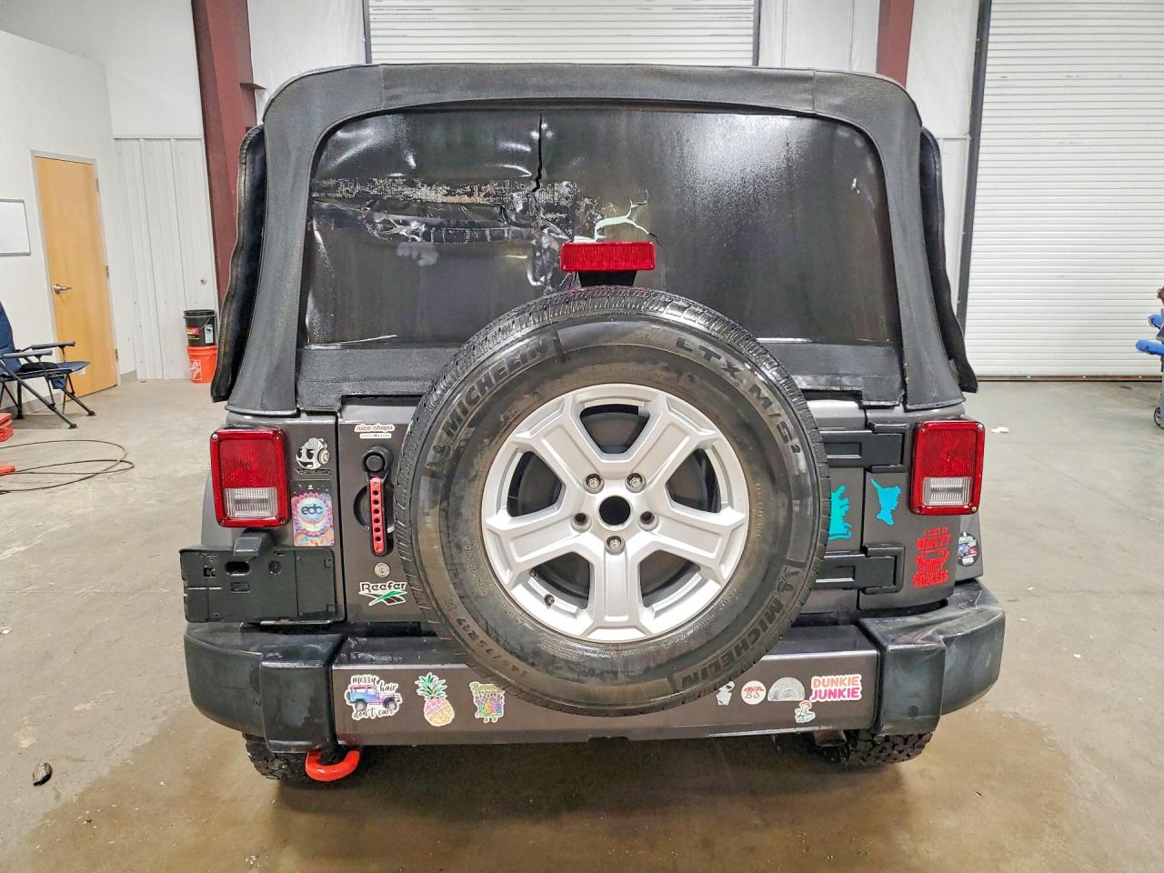 Jeep Wrangler Sahara