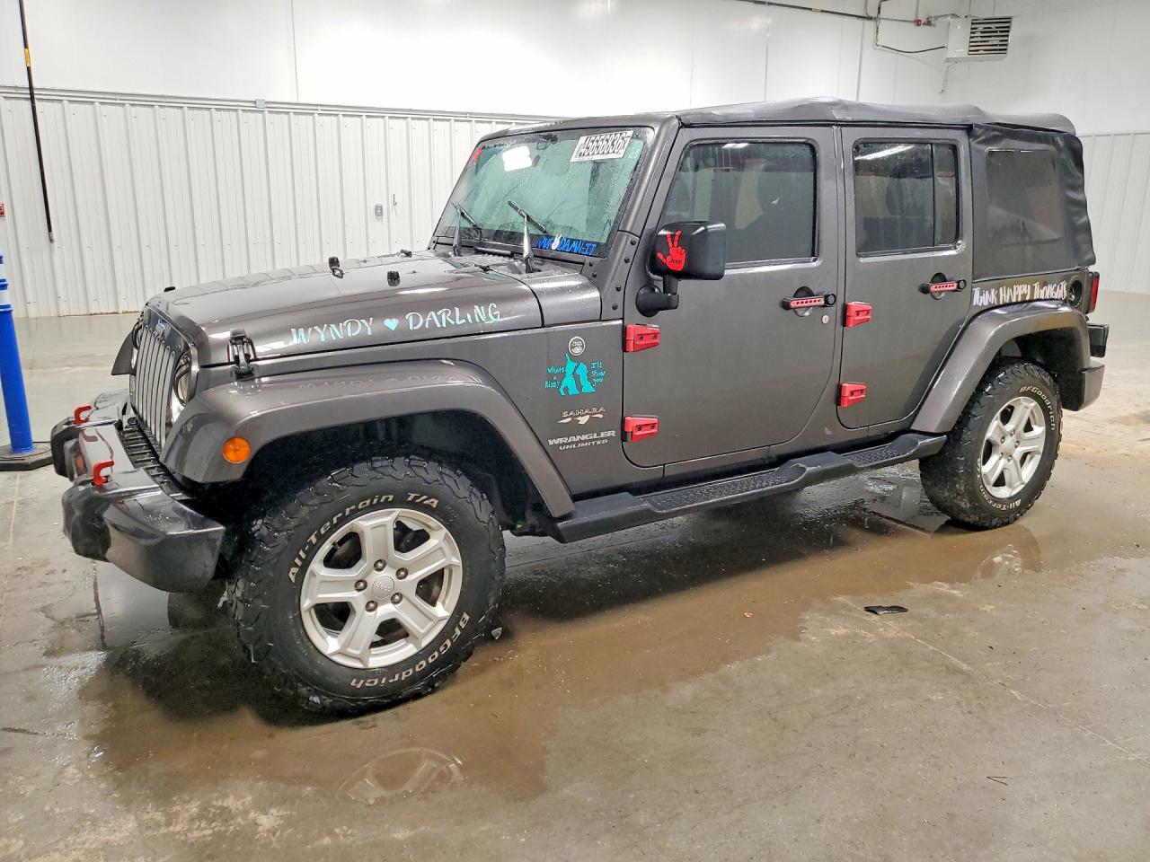 Salvage Jeep Wrangler Image