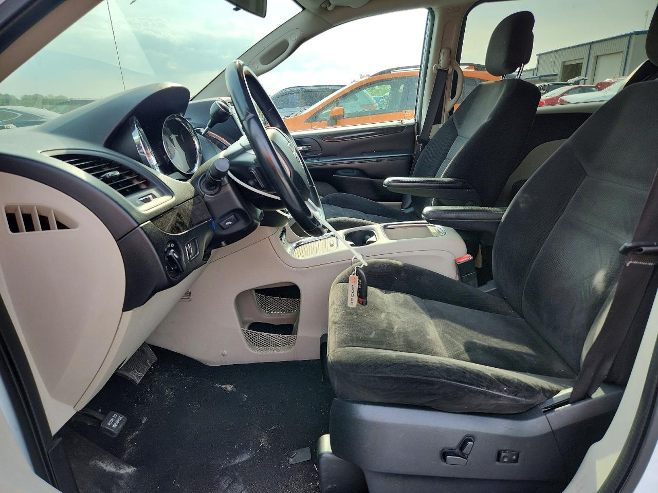 Dodge Caravan Sxt