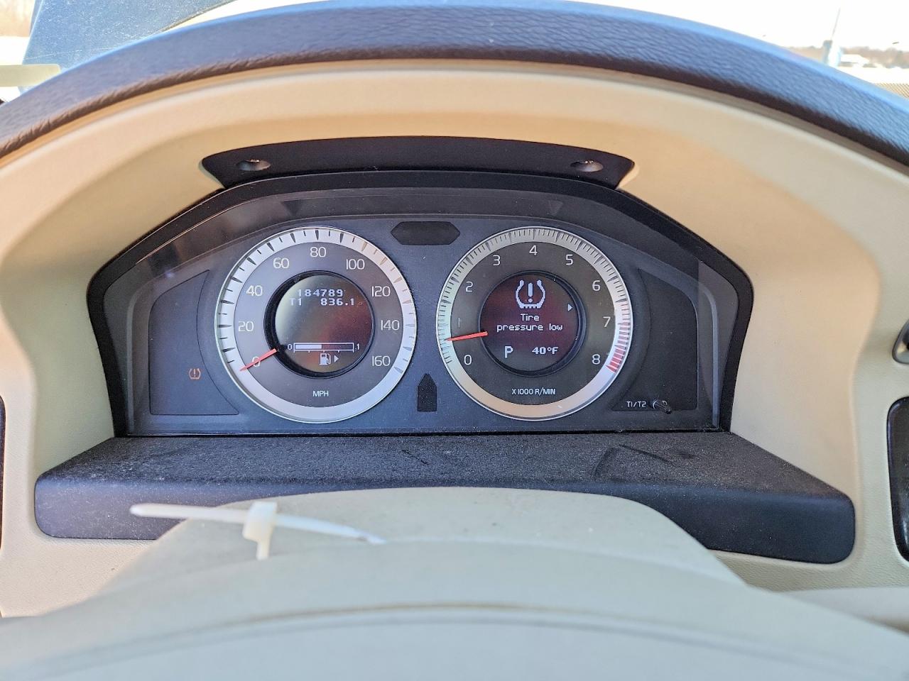 Volvo XC70 3.2