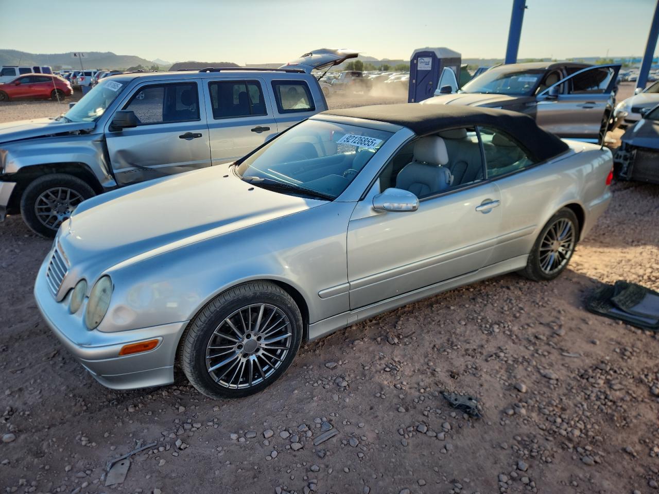 Salvage Mercedes-Benz Clk-class Image