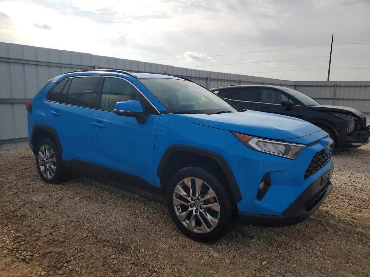 Toyota RAV4 Xle Premium