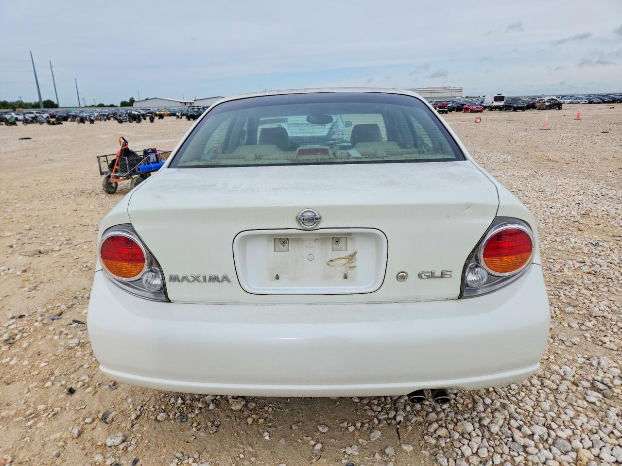 Nissan Maxima Gxe