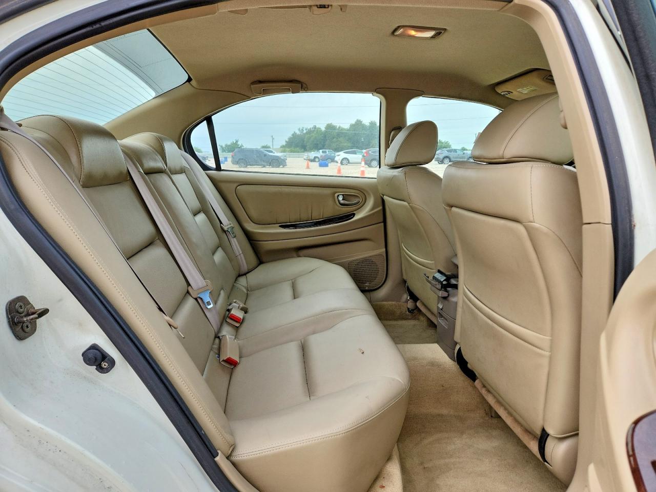 Nissan Maxima Gxe