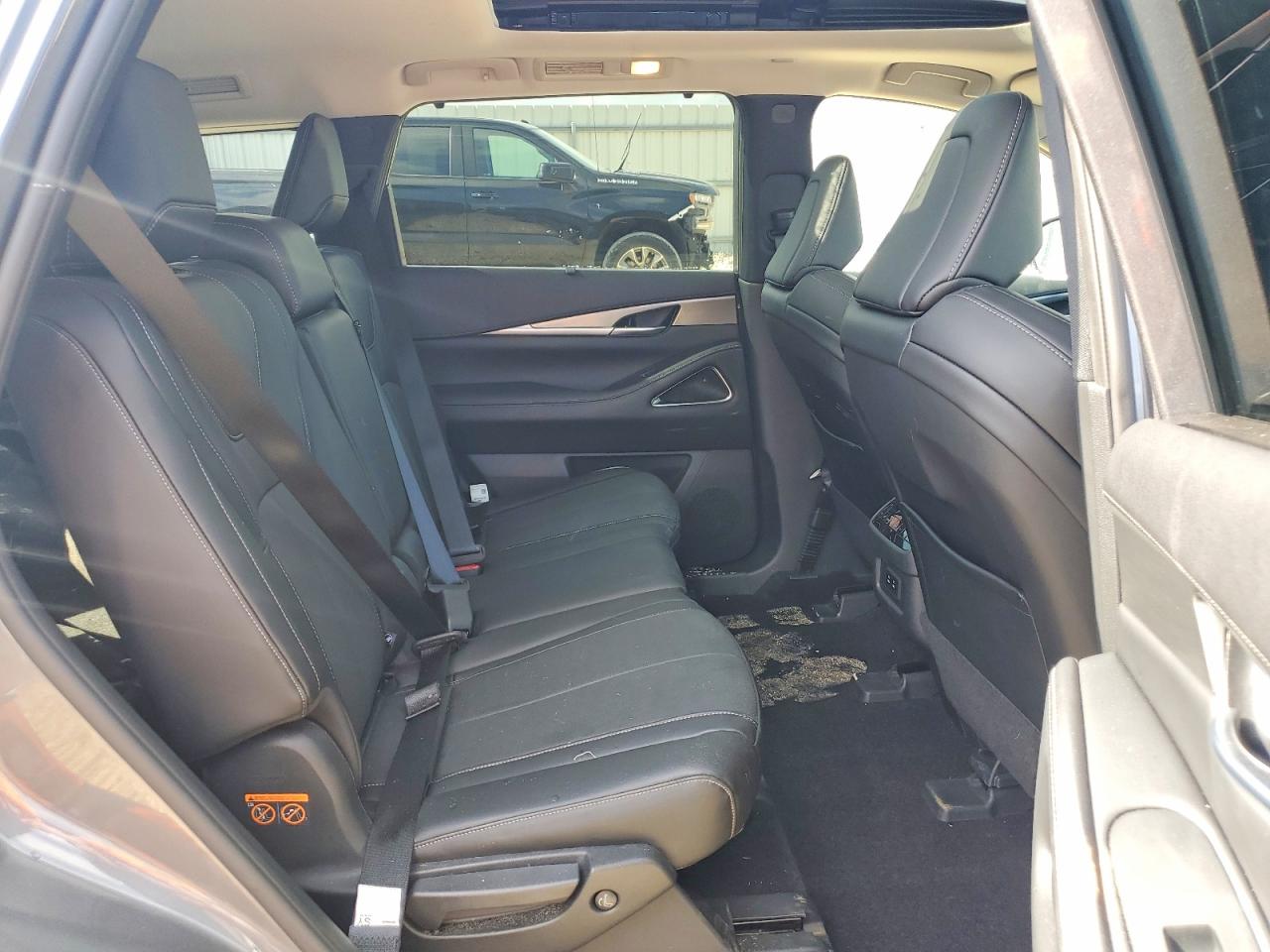 INFINITI Qx Luxe