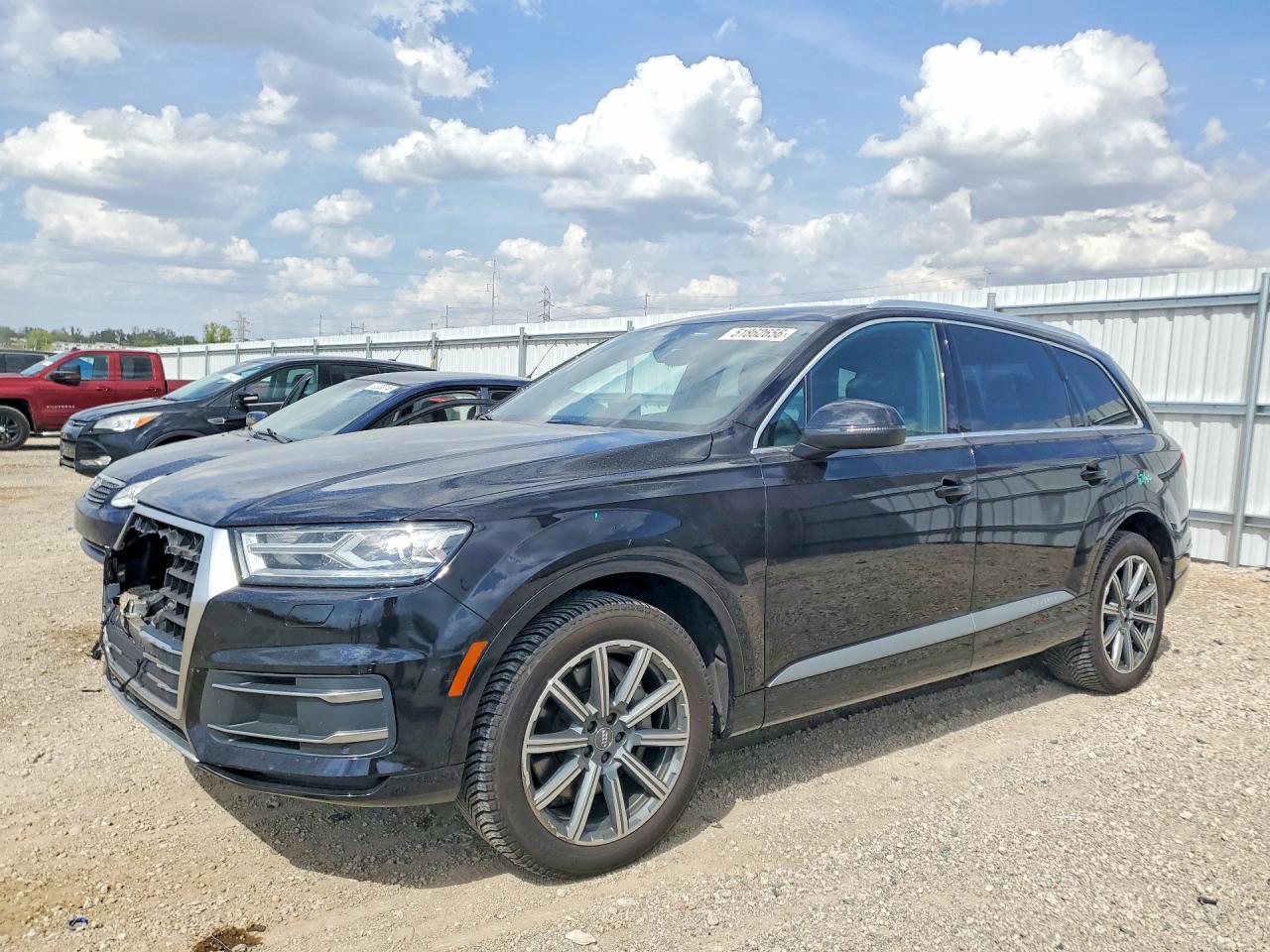 Salvage Audi Q7 Image