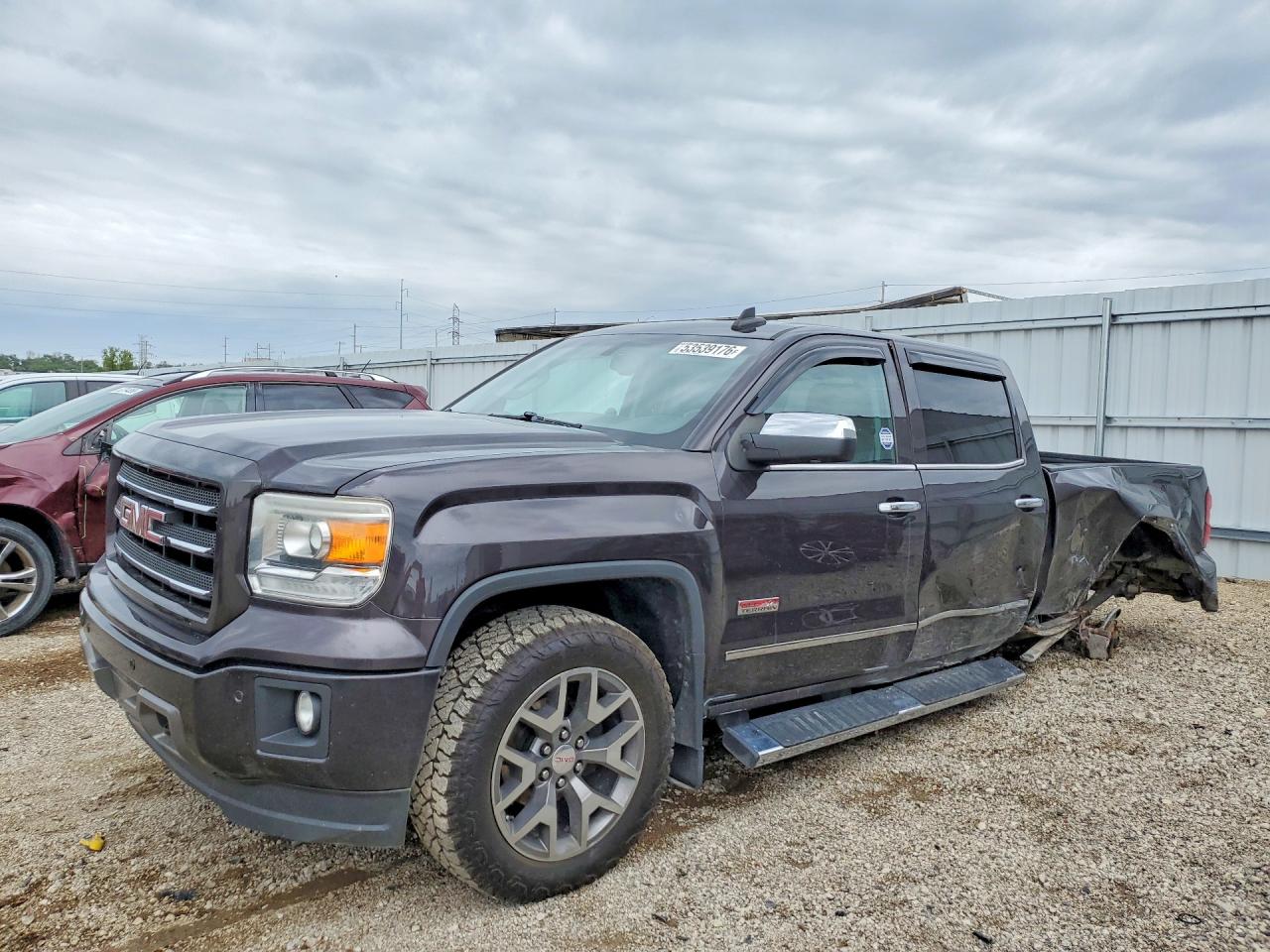 Salvage GMC Sierra Image