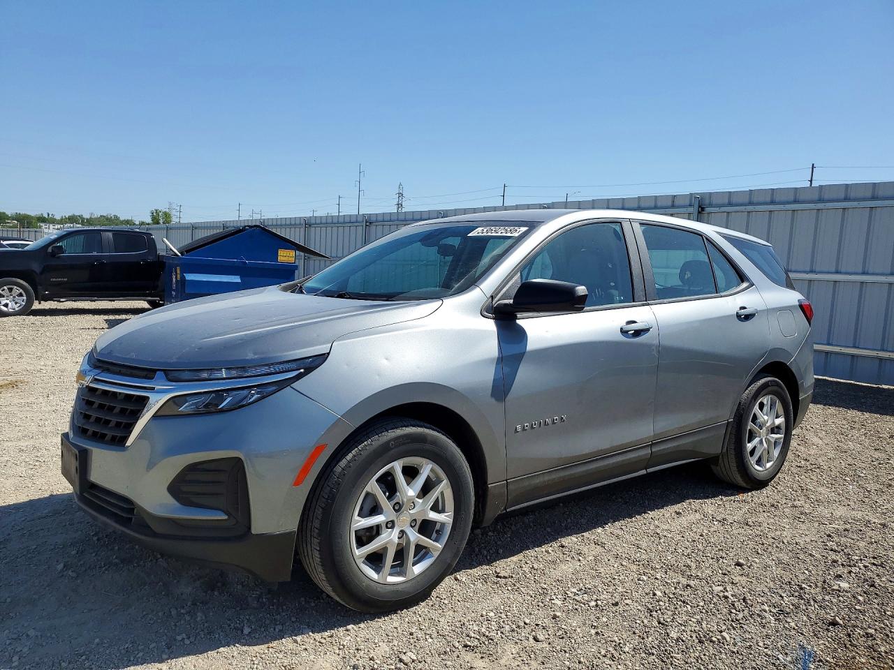 Salvage Chevrolet Equinox Image