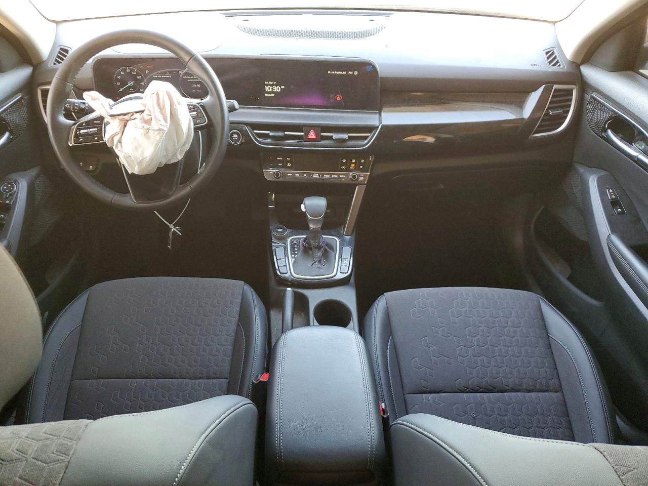Kia Seltos S