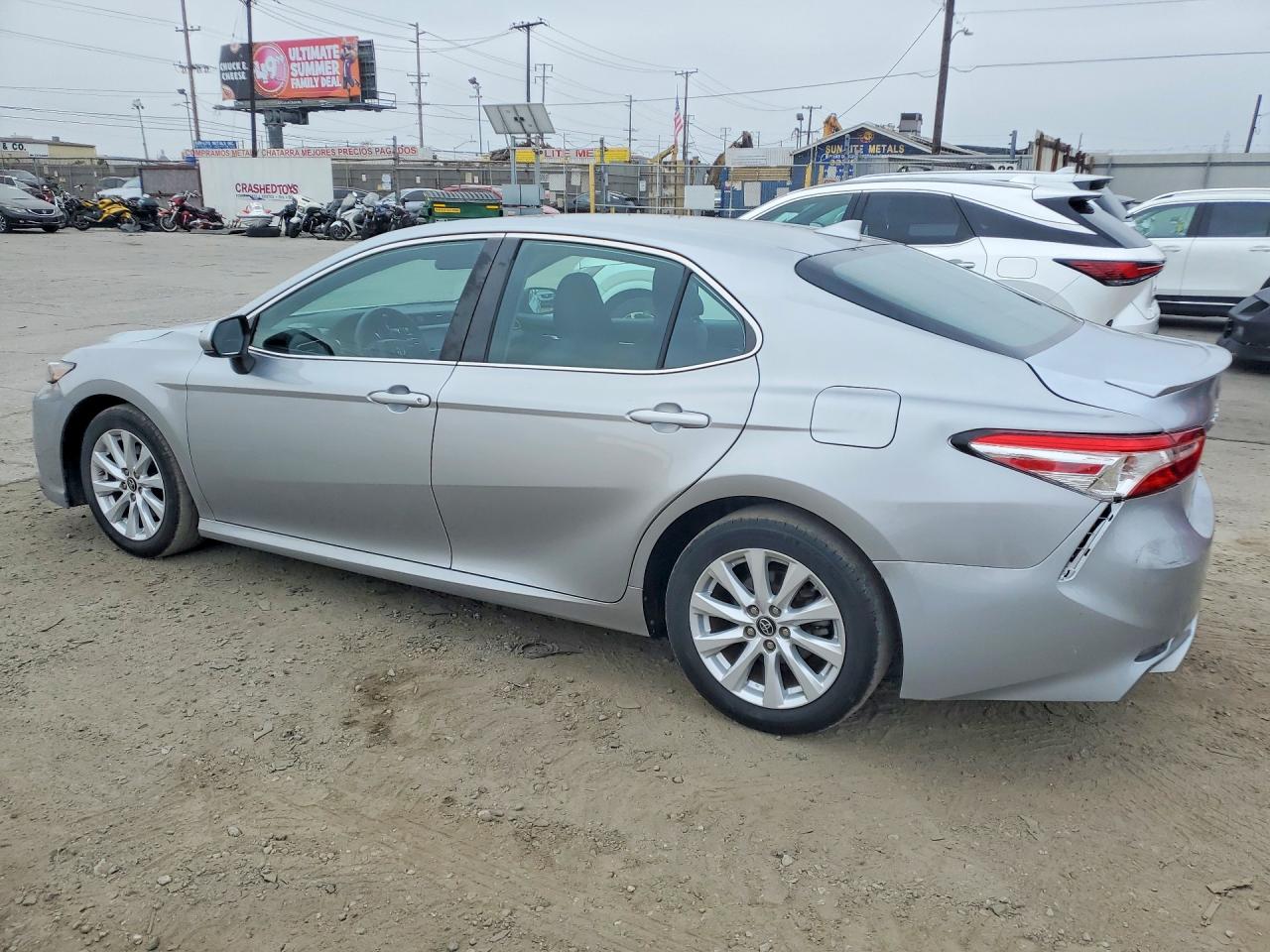 Toyota Camry Le