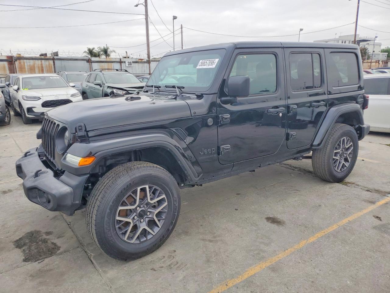 Salvage Jeep Wrangler Image