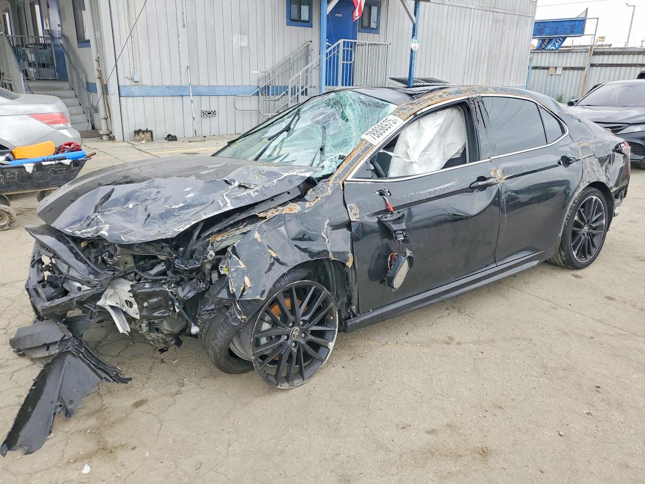 Salvage Toyota Camry Image