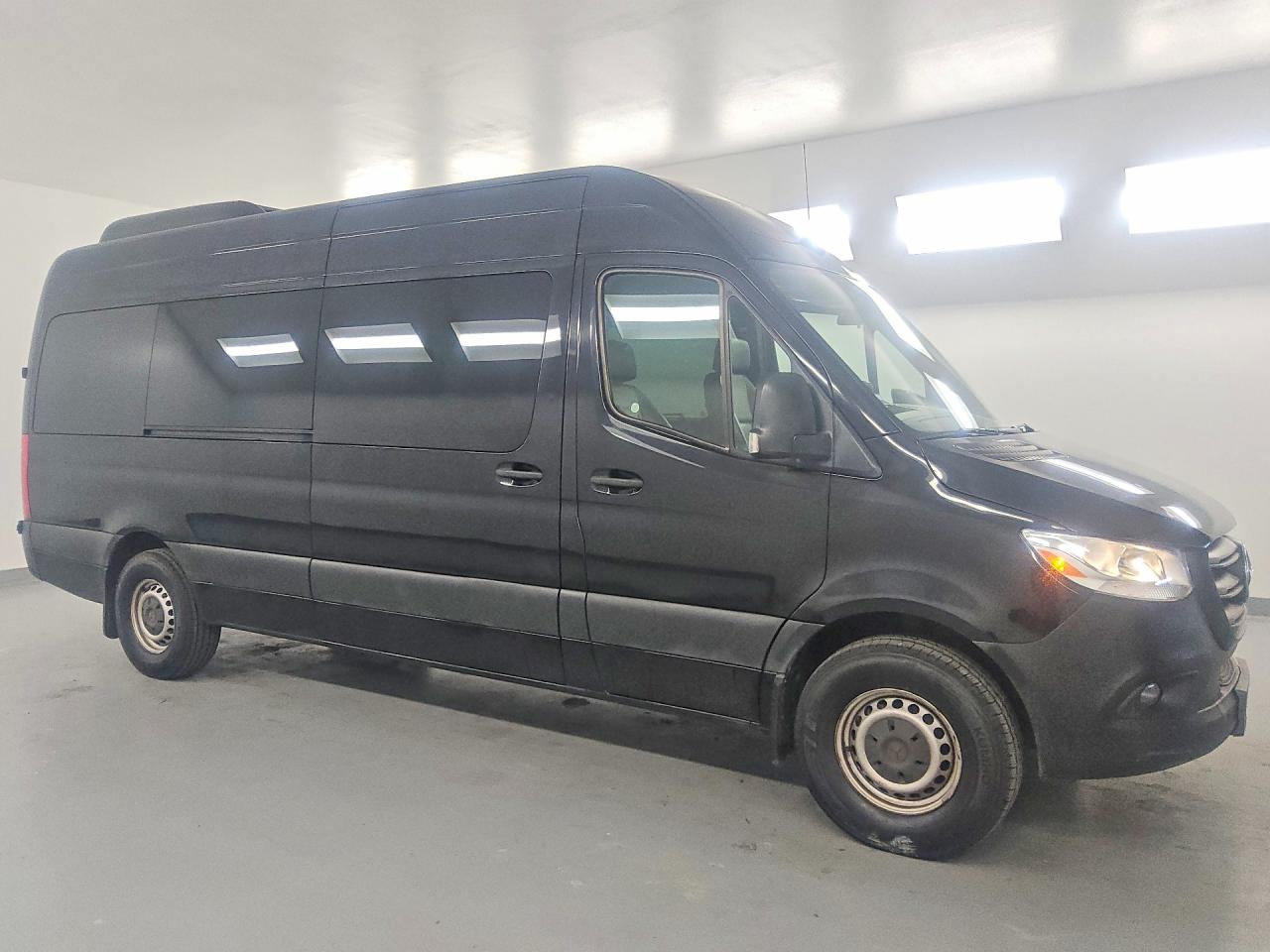 Mercedes-Benz Sprinter 2500