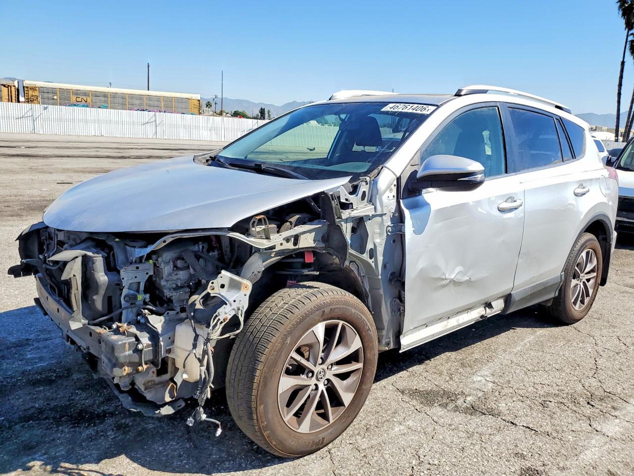 Salvage Toyota RAV4 Image