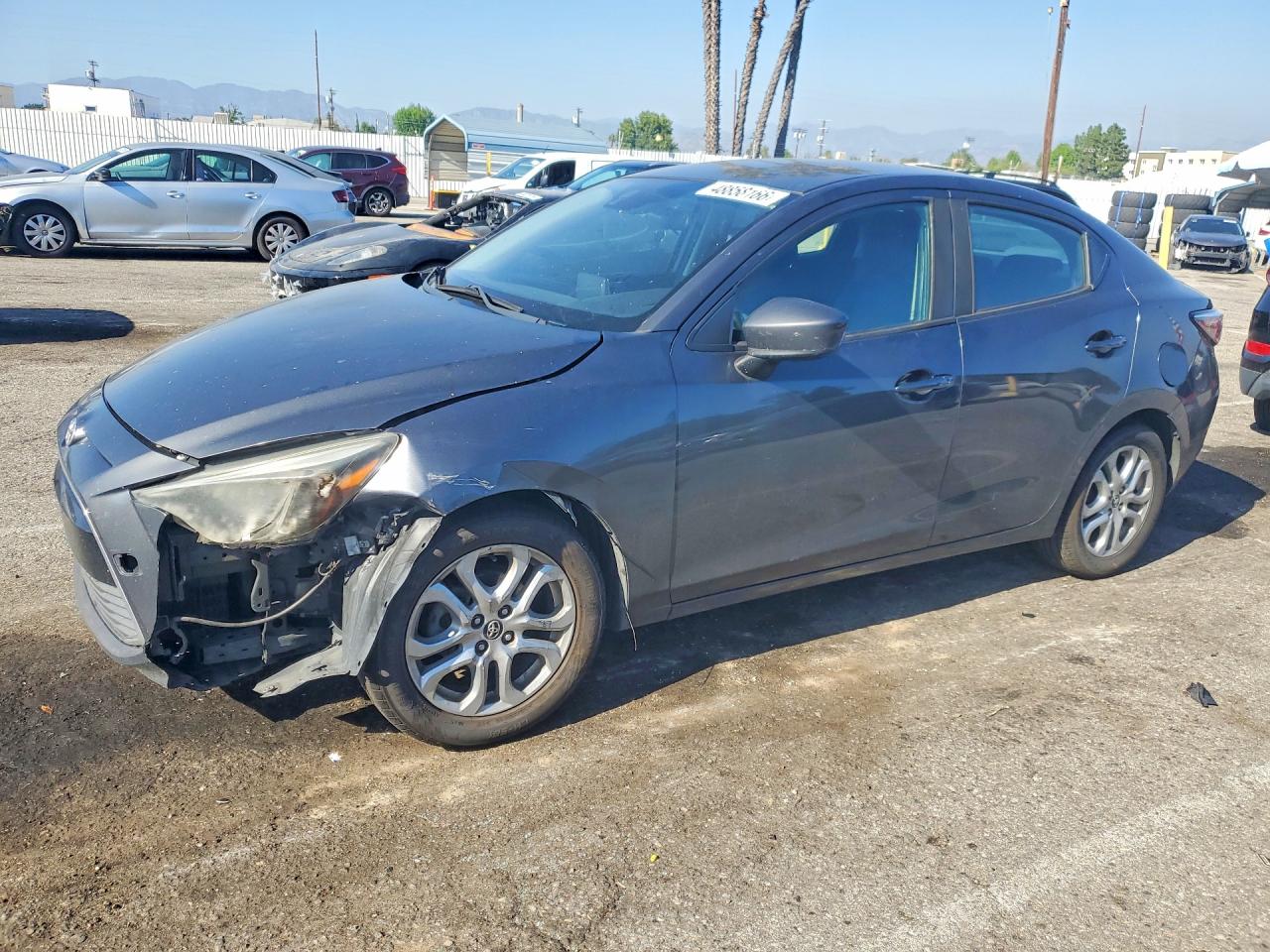 Salvage Toyota Yaris Image