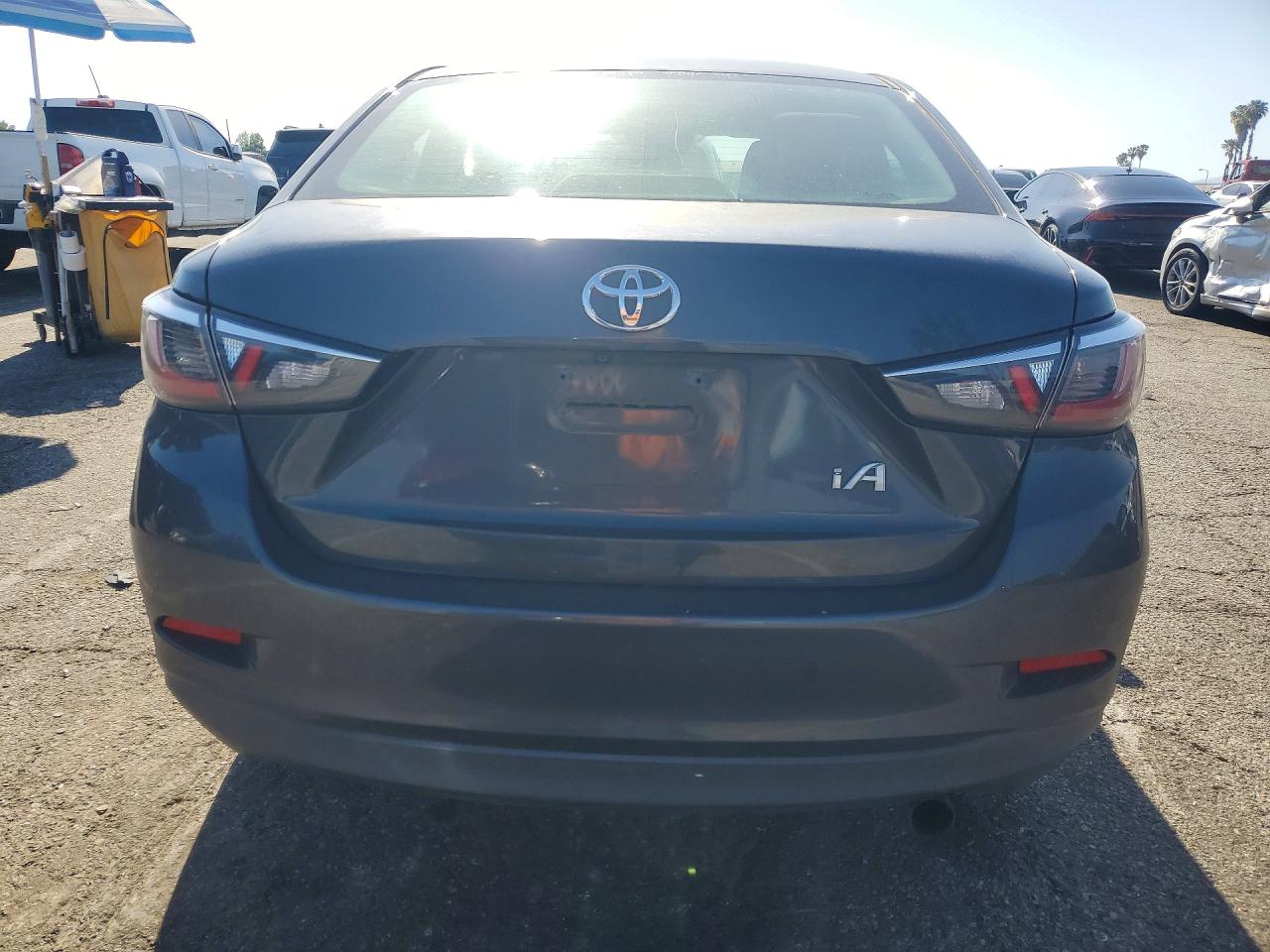 Toyota Yaris Base