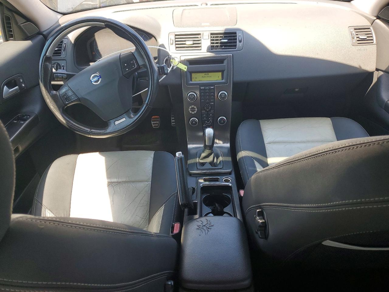Volvo C30 T5