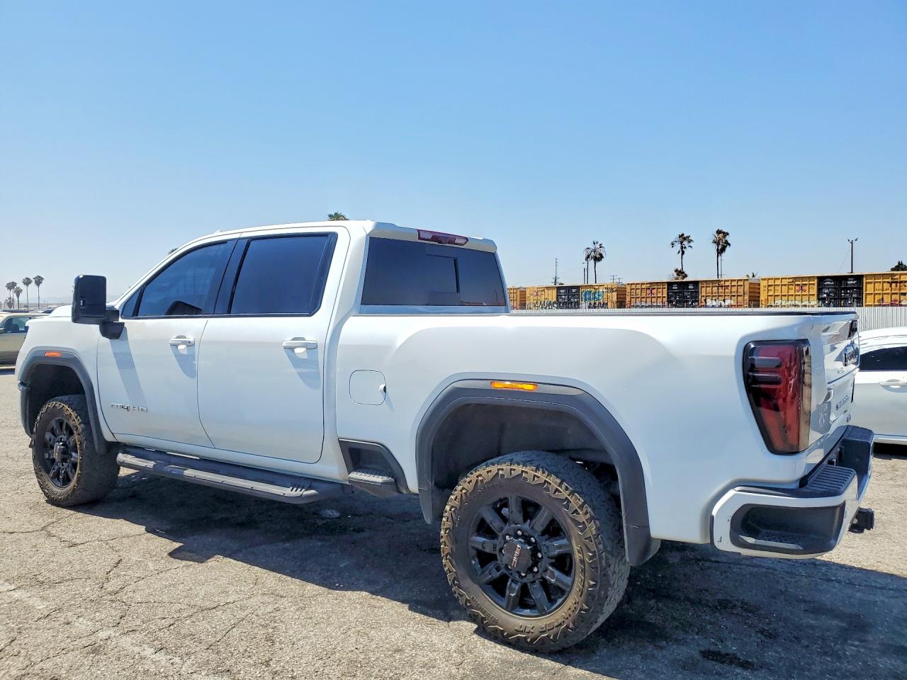GMC Sierra K2500 At4