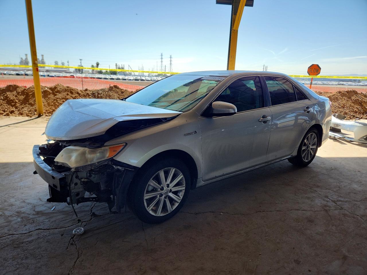 Salvage Toyota Camry Image