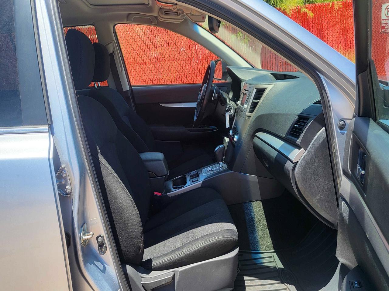 Subaru Outback 2.5i Premium