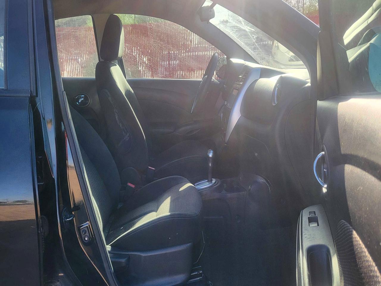 Nissan Versa Sv