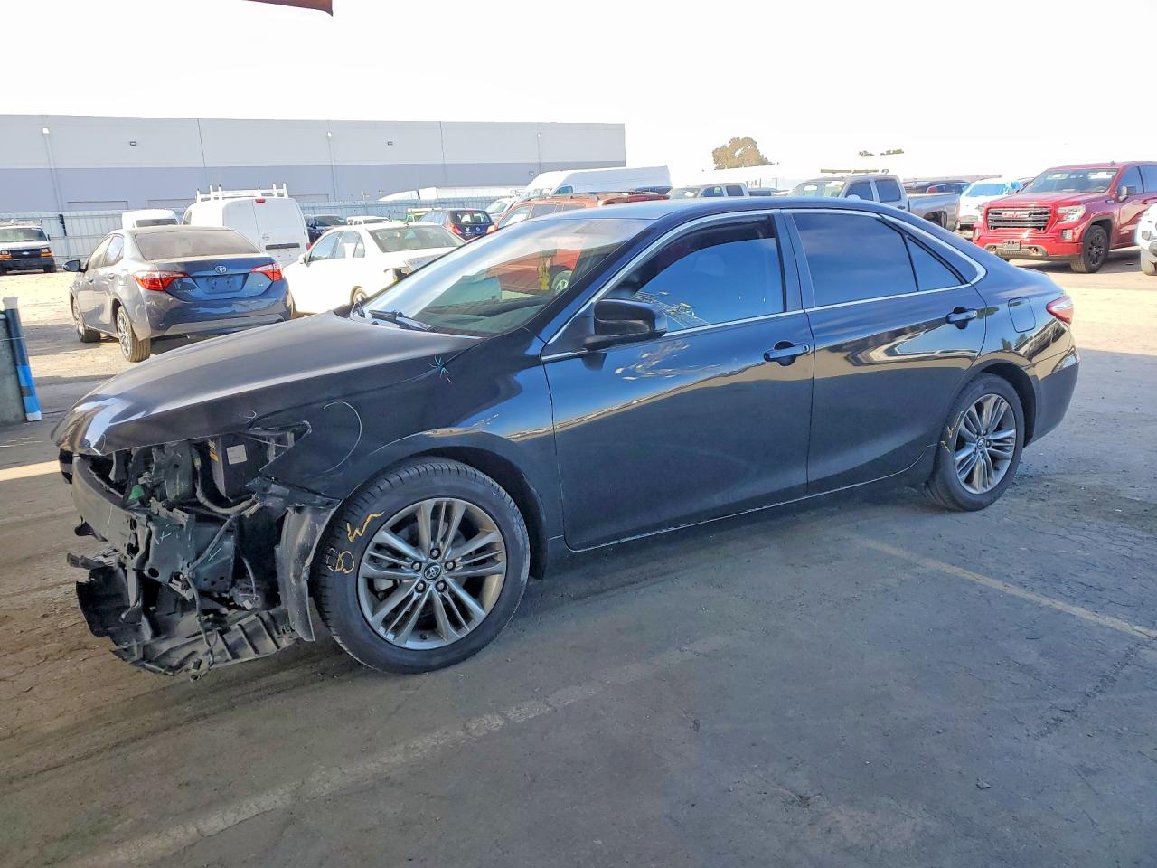 Salvage Toyota Camry Image