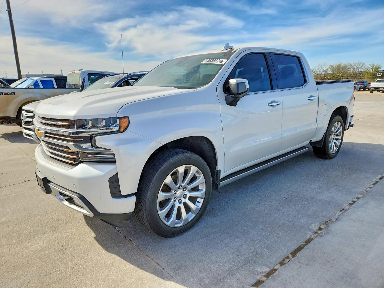 Salvage Chevrolet Silverado Image