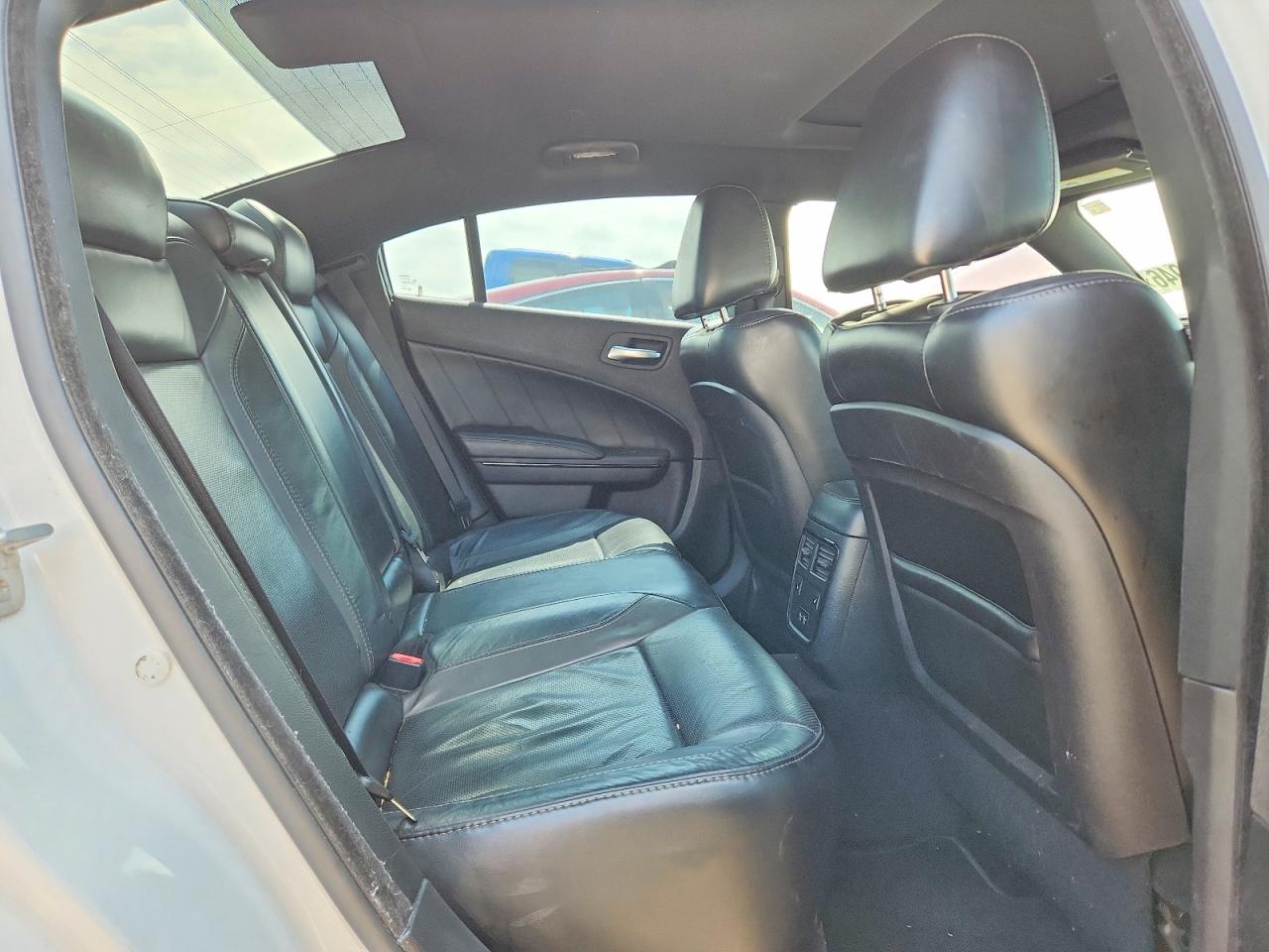 Dodge Charger Sxt