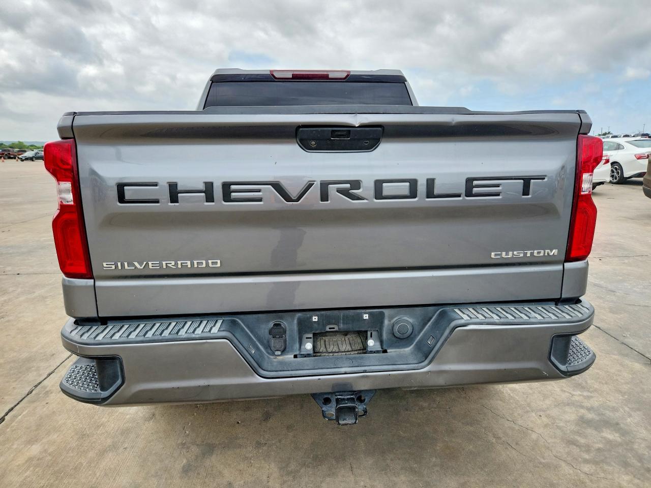 Chevrolet Silverado C1500 Custom