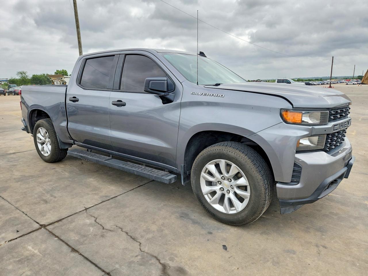 Chevrolet Silverado C1500 Custom
