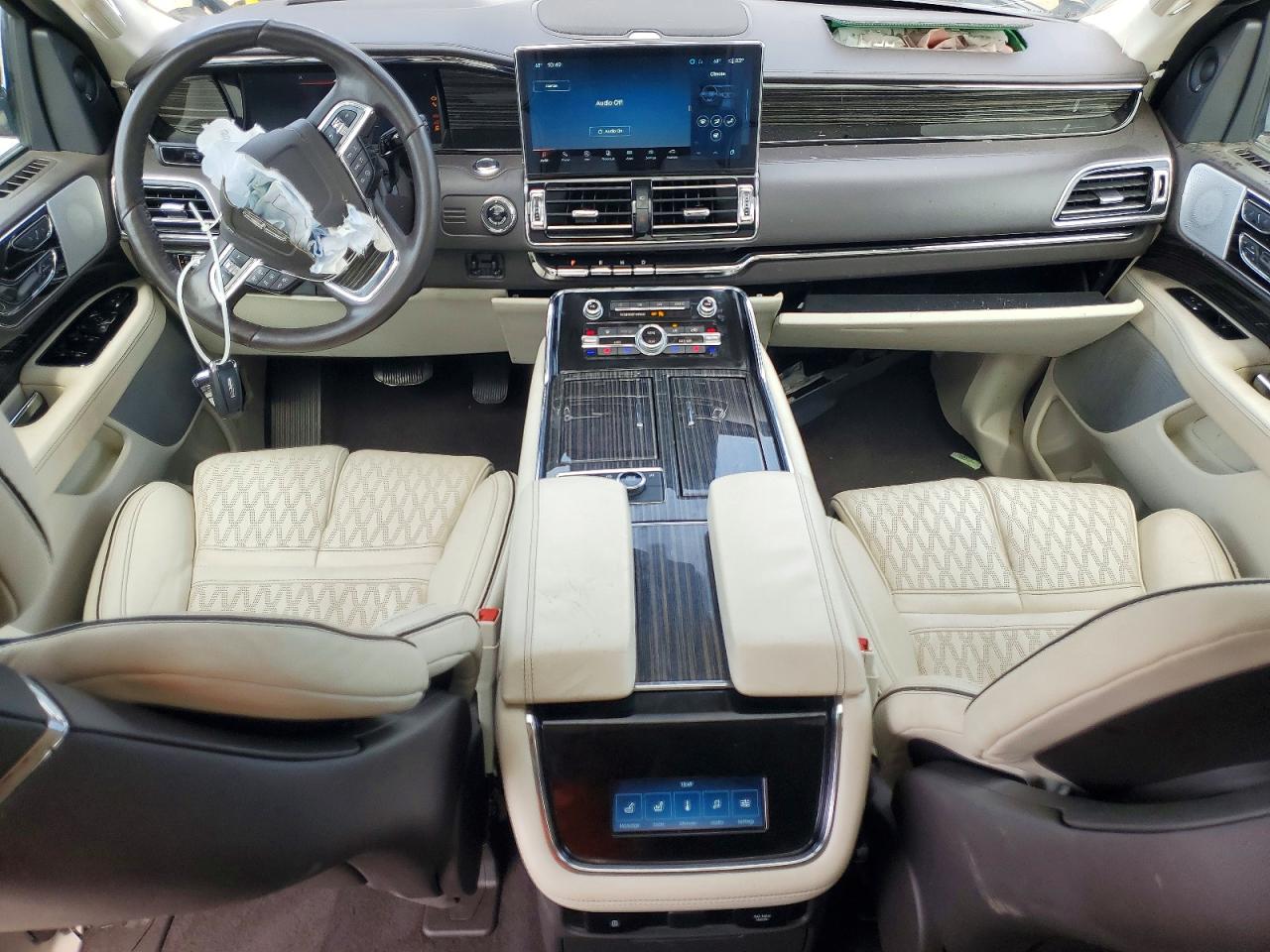 Lincoln Navigator Black Label