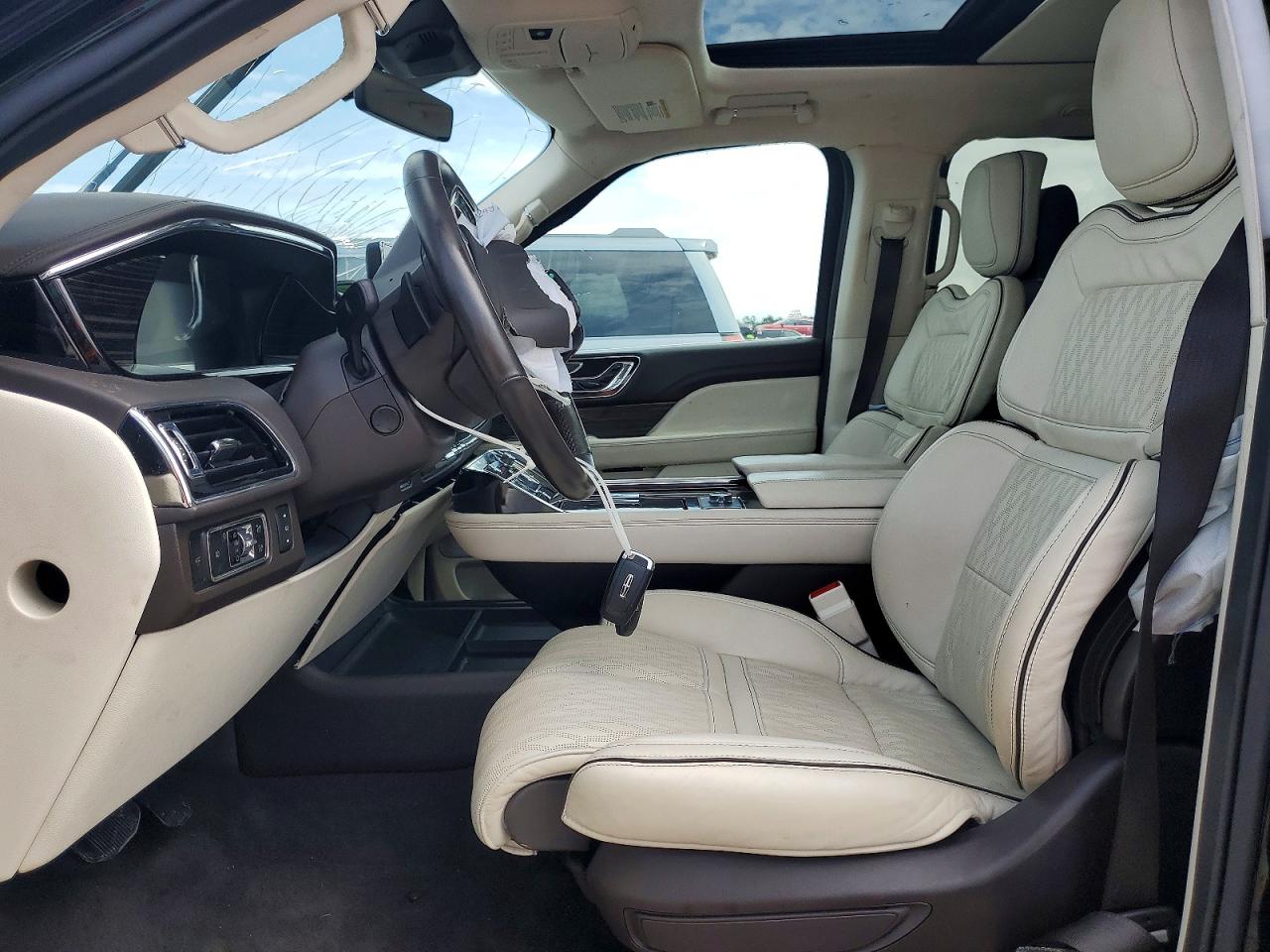 Lincoln Navigator Black Label